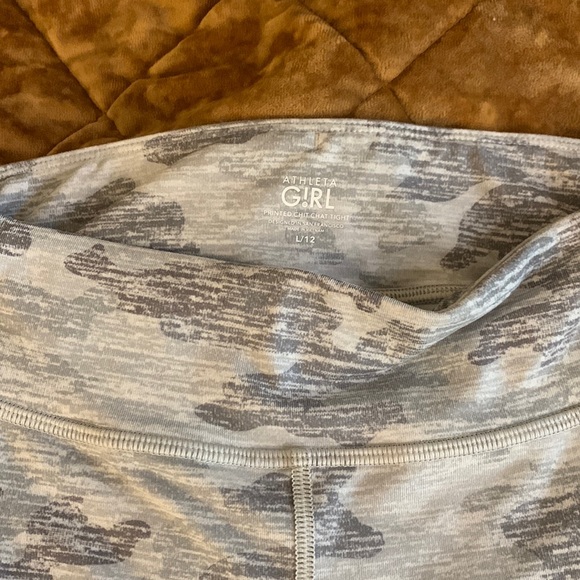 Girls size 12 bundle, athletic/casual - Picture 4 of 9